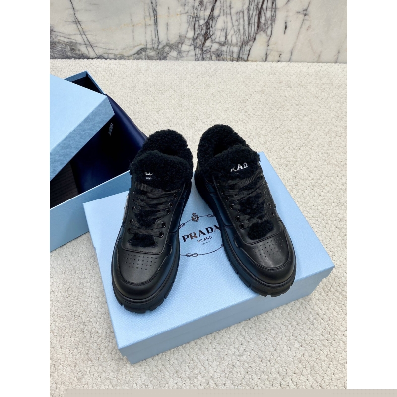 Pra*a casual shoes